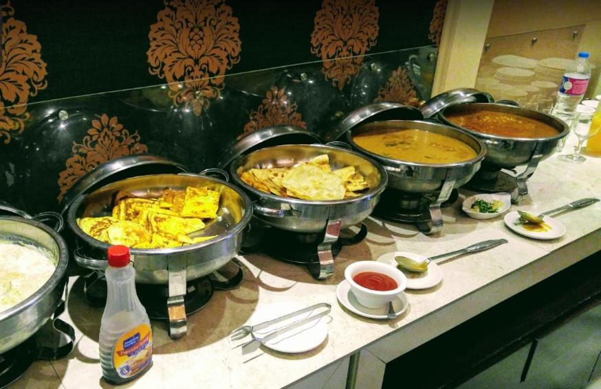 Regency Inn Hotel 拉合尔 外观 照片