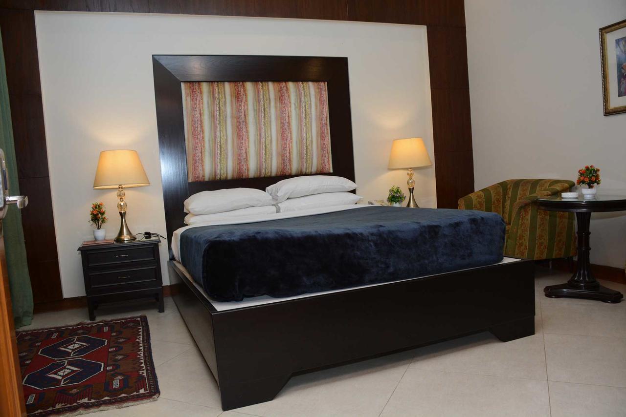 Regency Inn Hotel 拉合尔 外观 照片